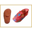 Krabbelschuhe/Hände hochrot
